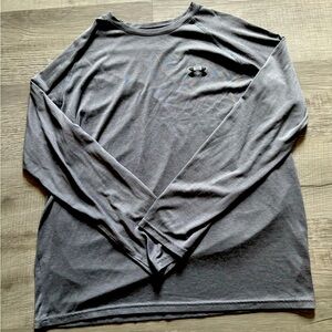 Men’s Under Armour Heat Gear long sleeve shirt size XL